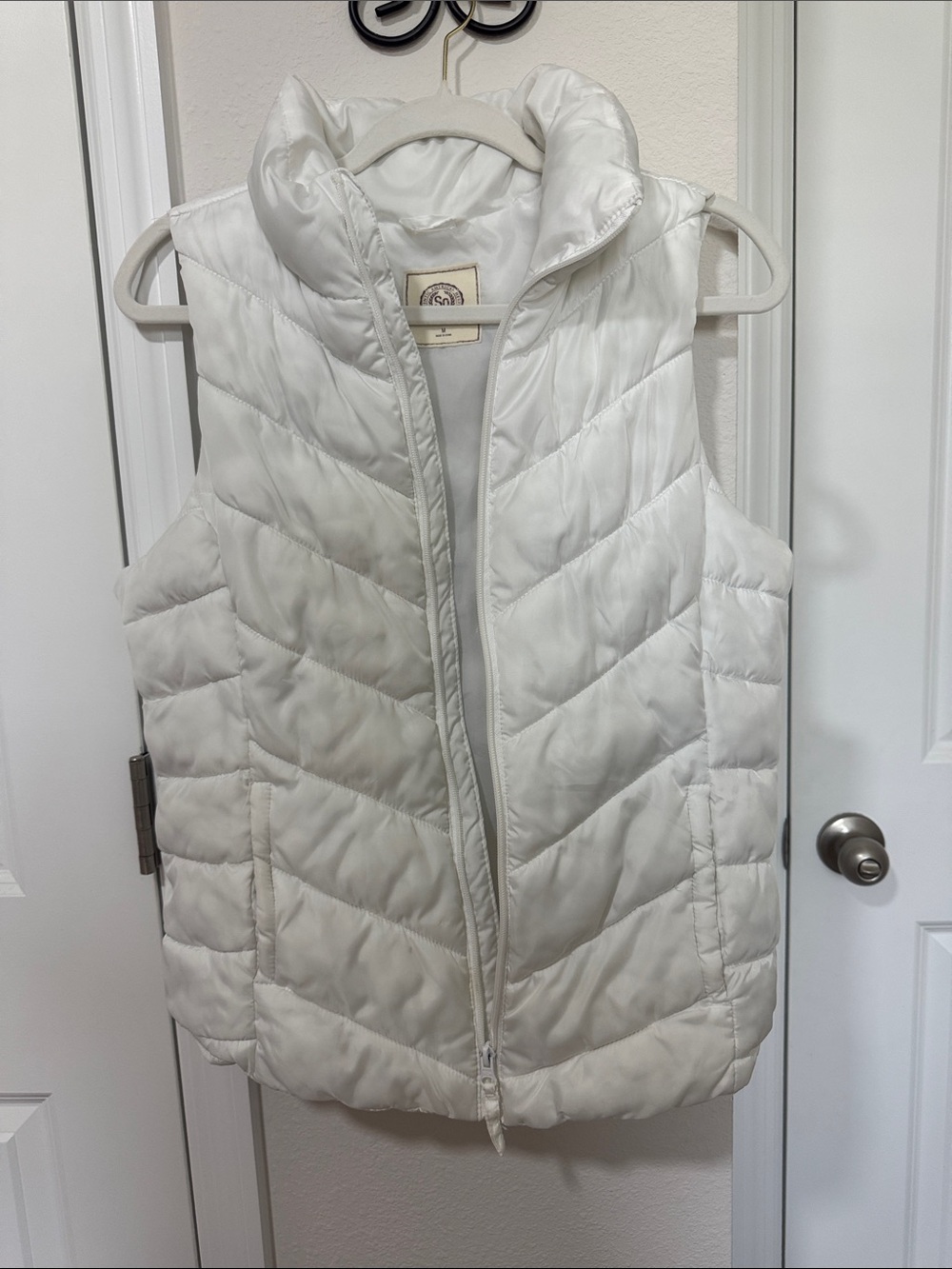 SO White Quilted Sleeveless Puffer Vest